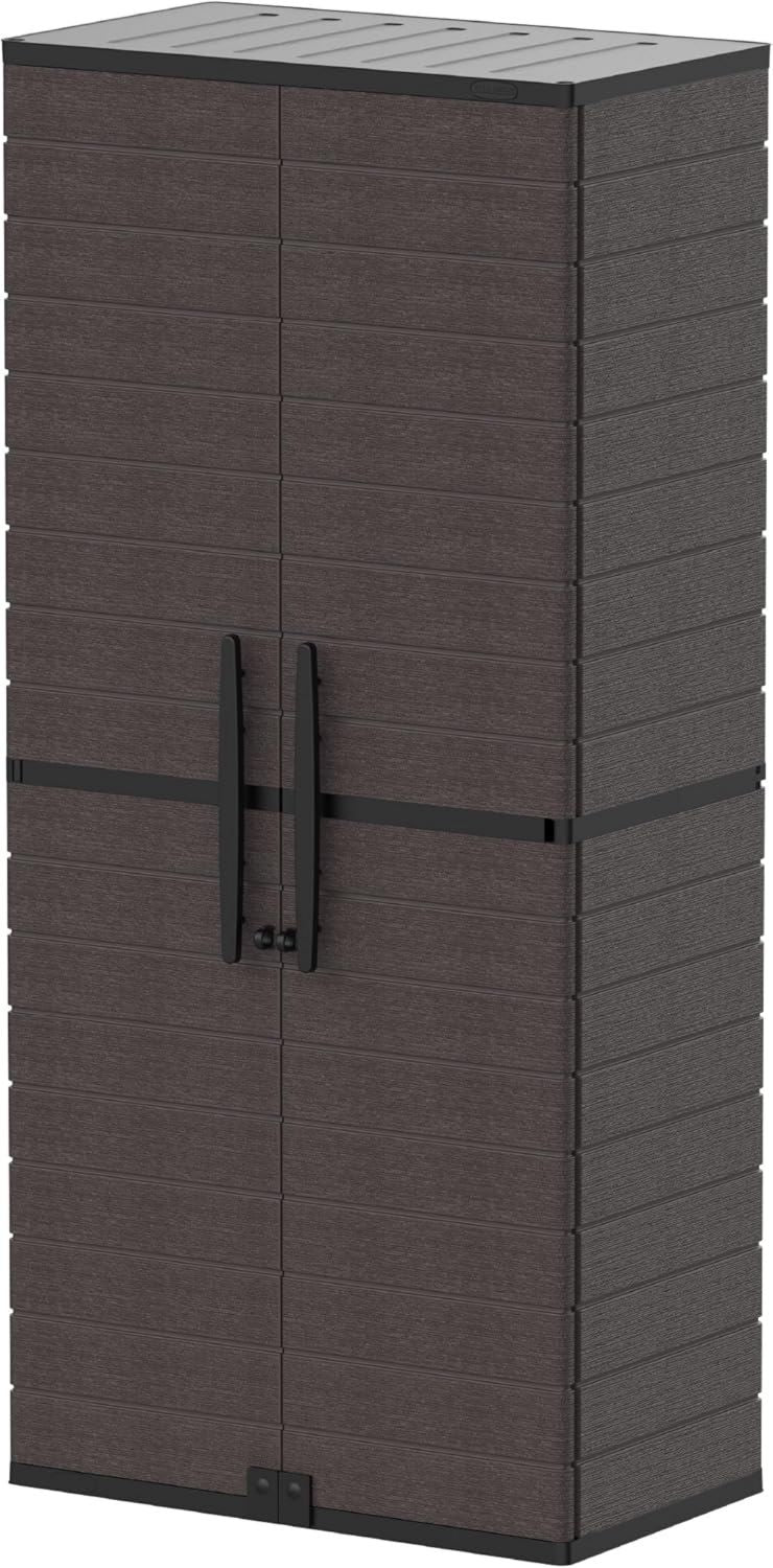 Armadietto Cedargrain alto verticale in plastica a 2 ante con 4 ripiani armadio da giardino con serratura resistente all acqua da giardino Duramax marrone